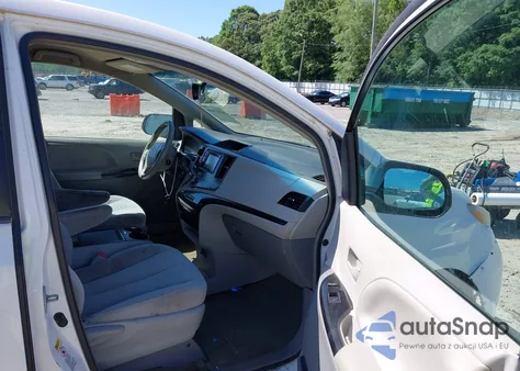 2013 Toyota Sienna Le V6 8 Passenger from USA, damaged, VIN 5TDKK3DC5DS352079